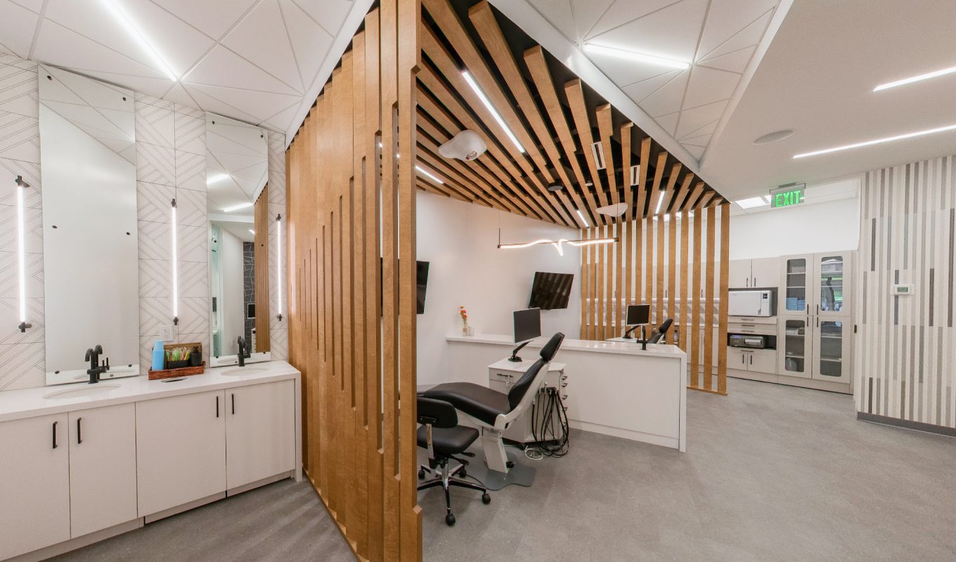 Sinks and the orthodontic stations